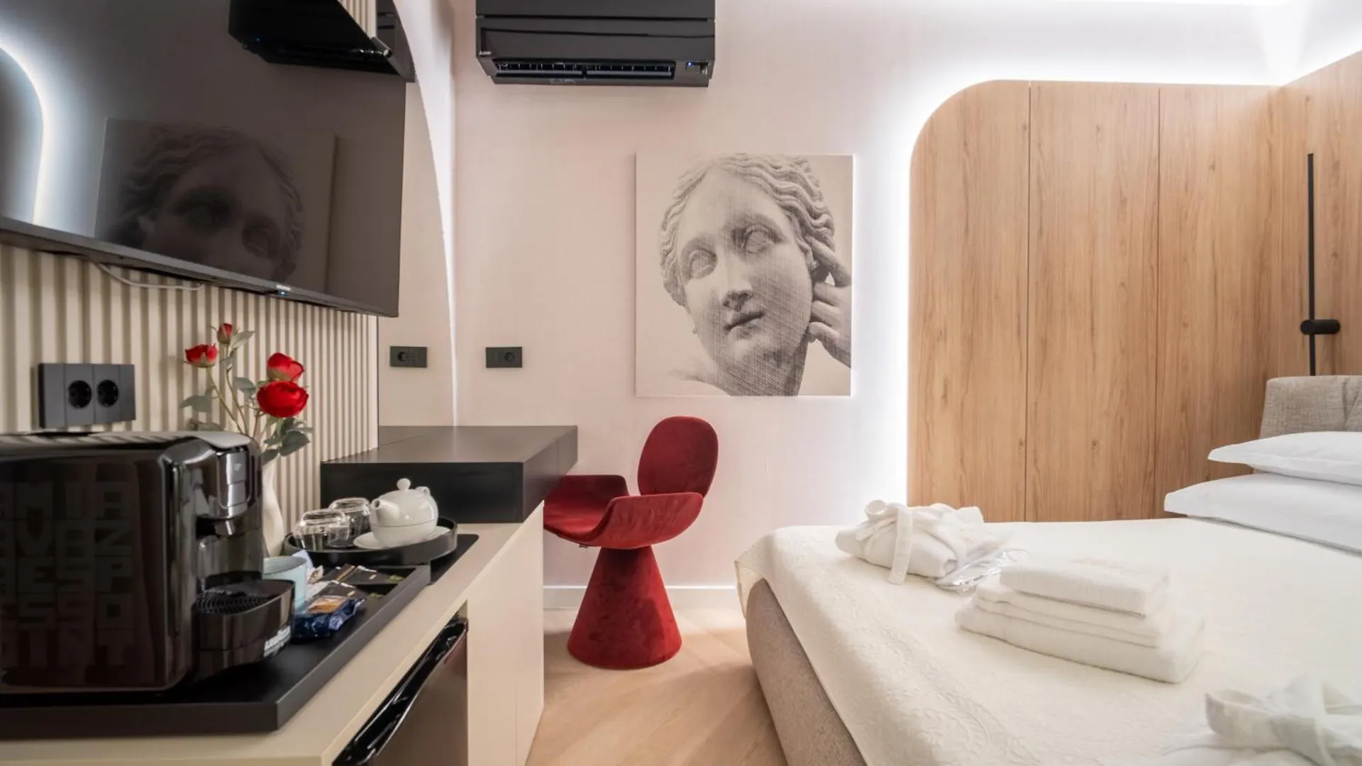 Luxury Rooms - For Gift Zadar 4*,  Croatia